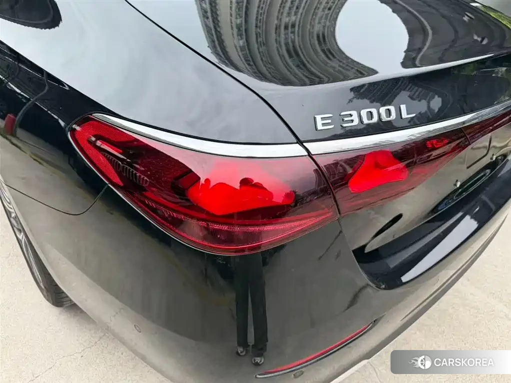 Mercedes-Benz E-Class id 4553697 из Китая 25