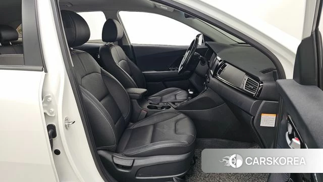 Kia Niro id 4345842 из Кореи 30