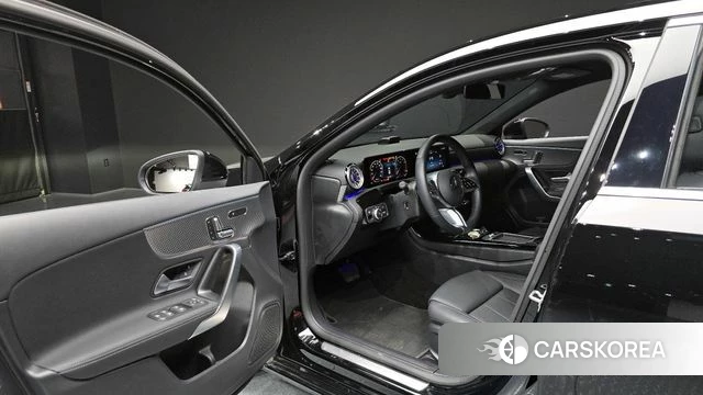 Mercedes-Benz A-Class W177 id 3825848 из Кореи 20