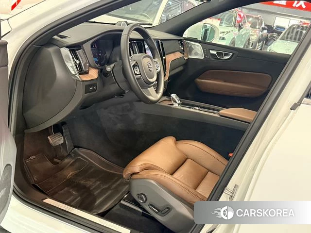 Volvo XC60 PHEV id 3957699 из Китая 19