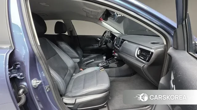 Kia Stonic id 3631303 из Кореи 20