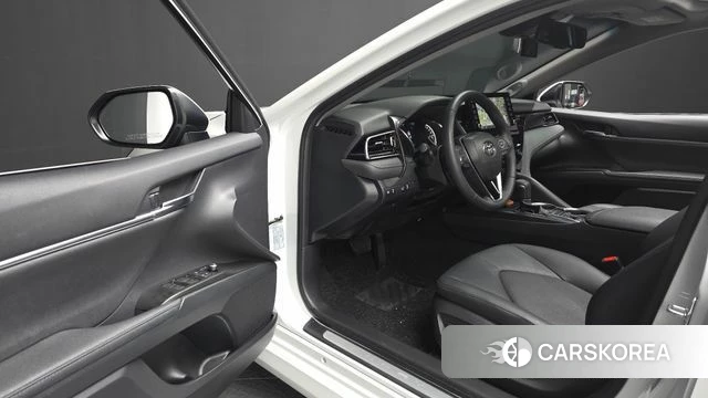 Toyota Camry (XV70) id 4493737 из Кореи 32
