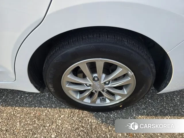 Hyundai The New Avante AD id 3399214 из Кореи 20