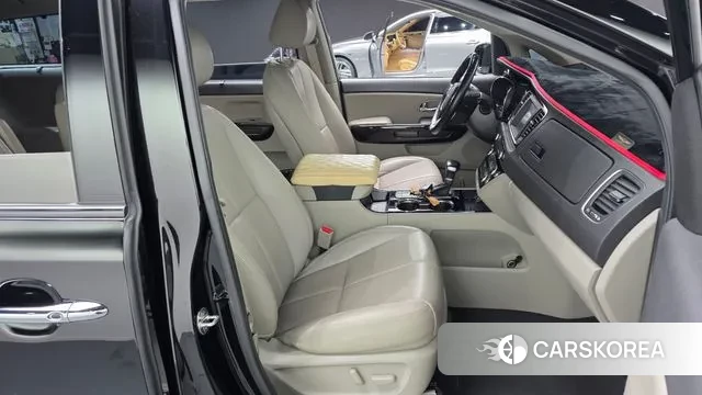 Kia The New Carnival id 3728319 из Кореи 20