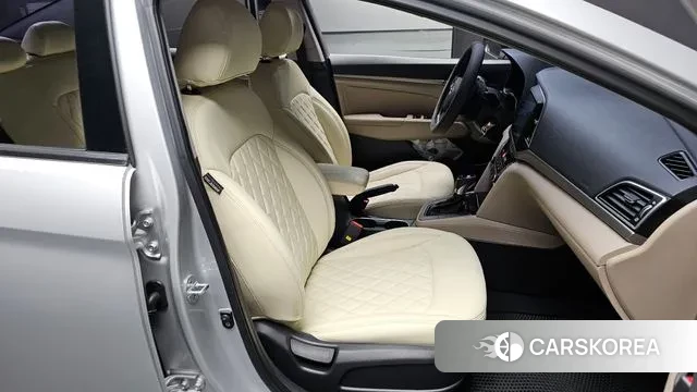 Hyundai Avante AD id 3055688 из Кореи 20