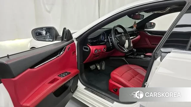 Maserati Quattroporte id 3090745 из Кореи 20