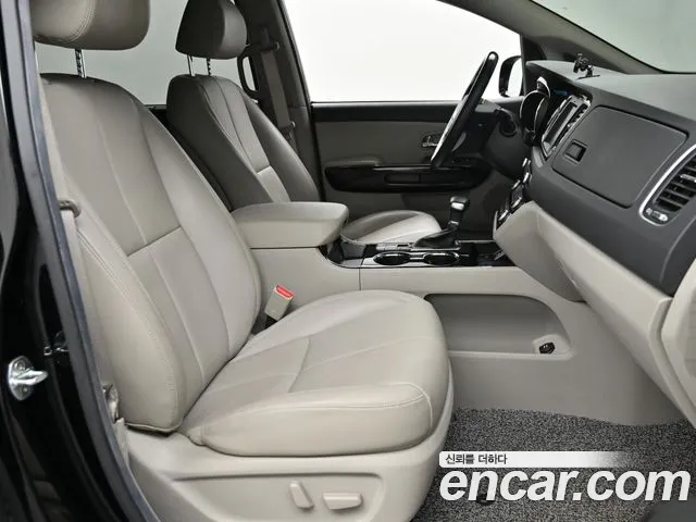 Kia The New Carnival id 2831356 из Кореи 19