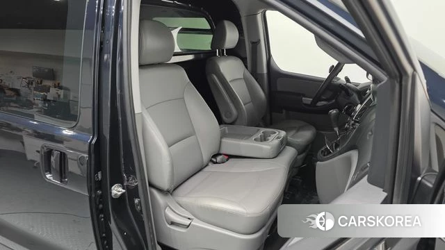 Hyundai The New Grand Starex id 3843839 из Кореи 20