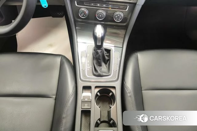 Volkswagen Golf id 4208784 из Китая 17