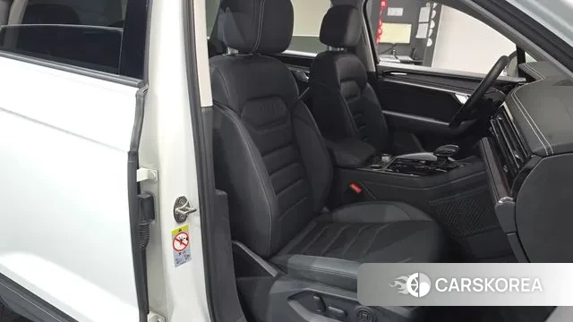 Volkswagen Touareg 3rd generation id 3385006 из Кореи 20