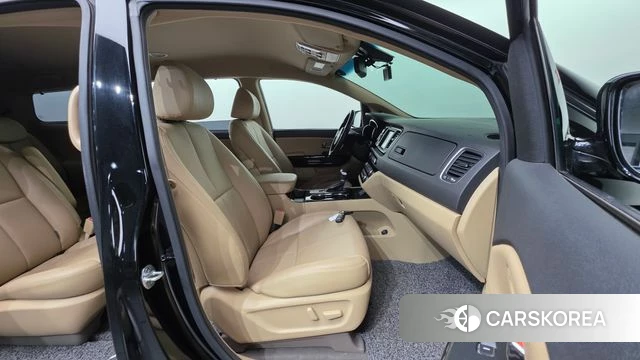 Kia The New Carnival id 4188452 из Кореи 20