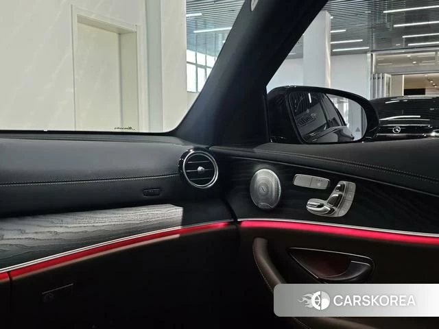 Mercedes-Benz E-class (imported) id 4256537 из Китая 16