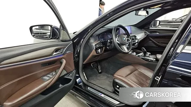 BMW 5 Series (G30) id 3556896 из Кореи 20