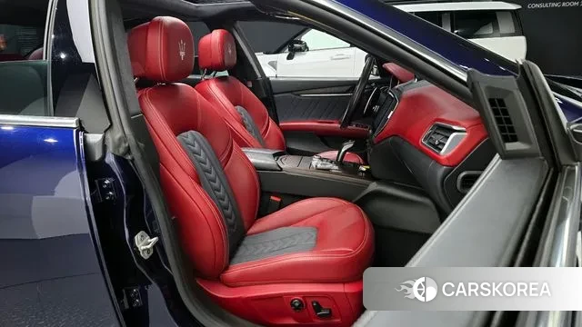 Maserati Ghibli id 3284141 из Кореи 20