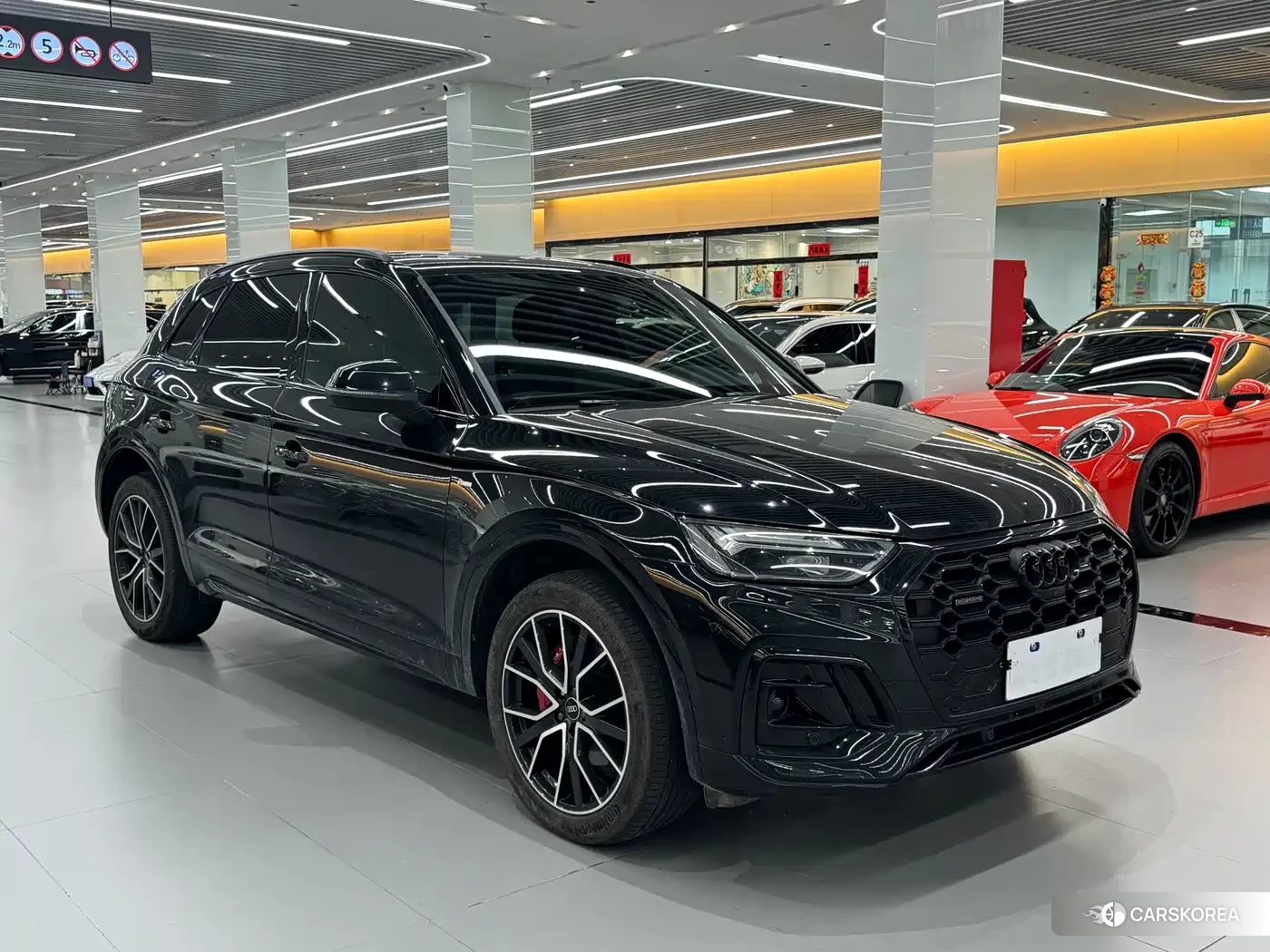 Audi Q5L id 4576878 из Китая 10