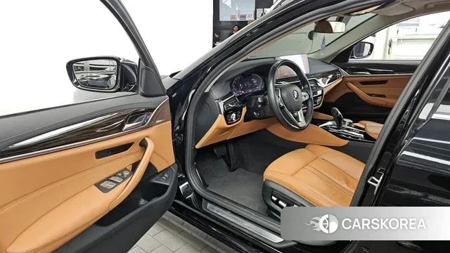 BMW 5 Series (G30) id 3394630 из Кореи 20