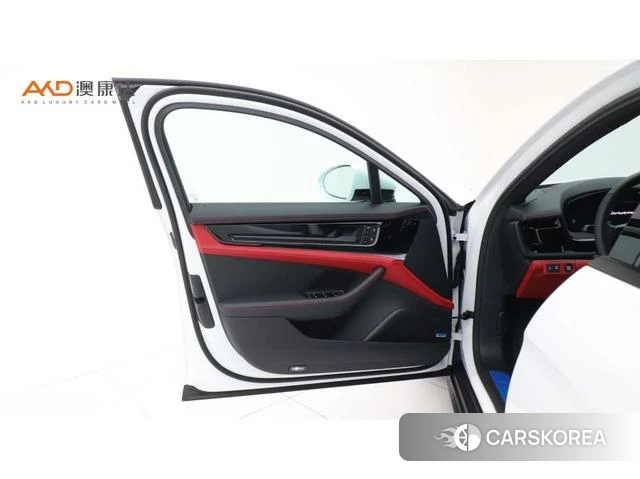 Porsche Panamera id 3969183 из Китая 10