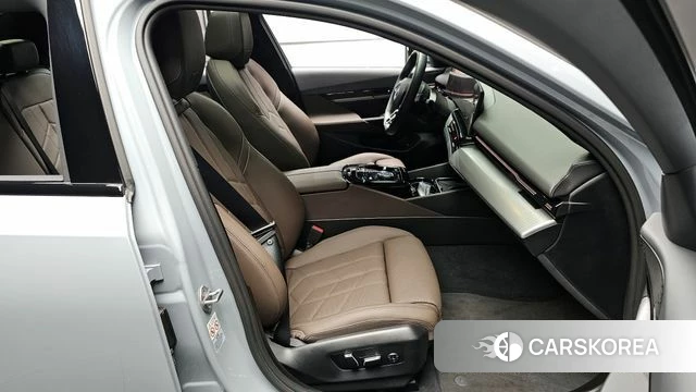 BMW 5 Series (G60) id 3963510 из Кореи 20