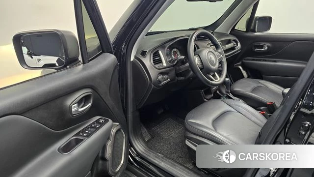 Jeep Renegade id 3879601 из Кореи 20