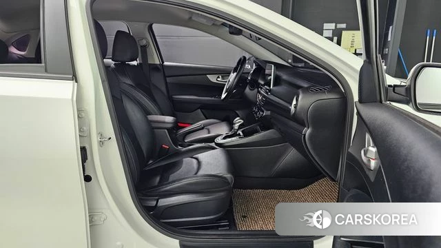 Kia Come New K3 id 3853458 из Кореи 20