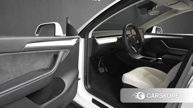 Tesla Model Y id 4421681 из Кореи 20