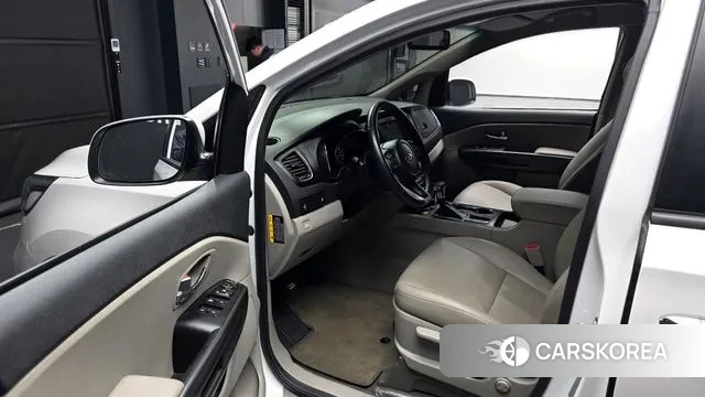 Kia The New Carnival id 3778932 из Кореи 20