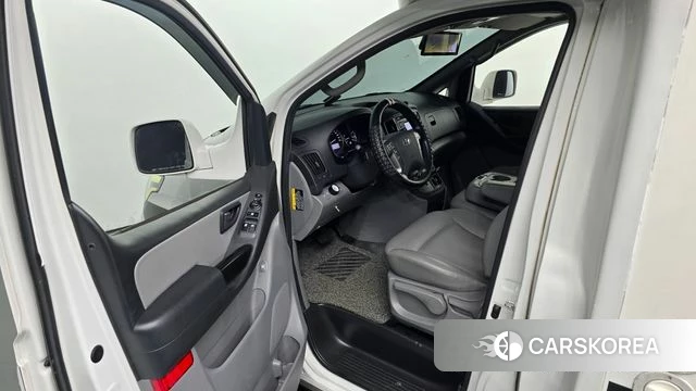 Hyundai The New Grand Starex id 4384275 из Кореи 20