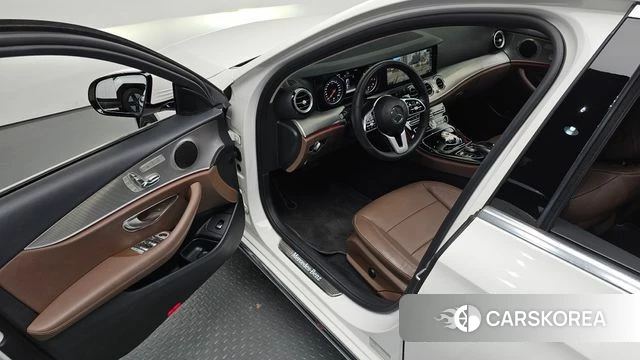 Mercedes-Benz E-Class W213 id 4390294 из Кореи 32