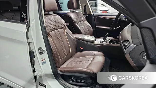 BMW 5 Series (G30) id 3396442 из Кореи 20