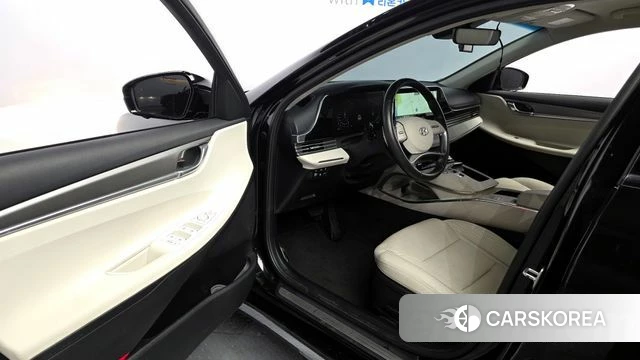 Hyundai The New Grandeur IG Hybrid id 4250180 из Кореи 36
