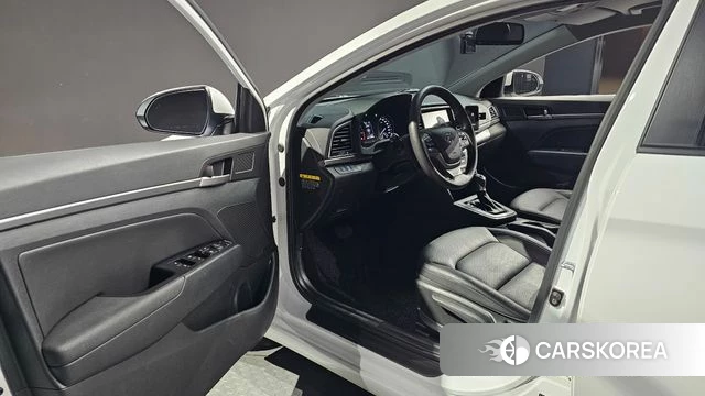Hyundai Avante AD id 4924128 из Кореи 31