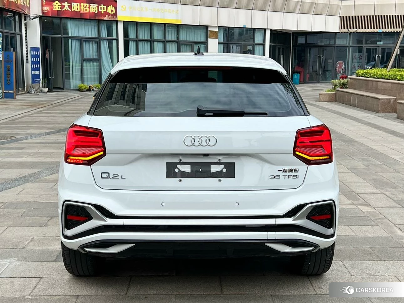 Audi Q2L id 4487424 из Китая 12