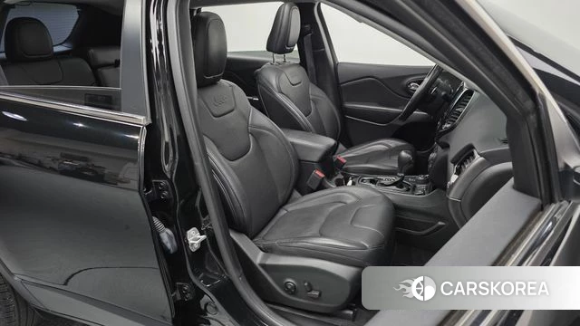 Jeep Cherokee (KL) id 3859992 из Кореи 20