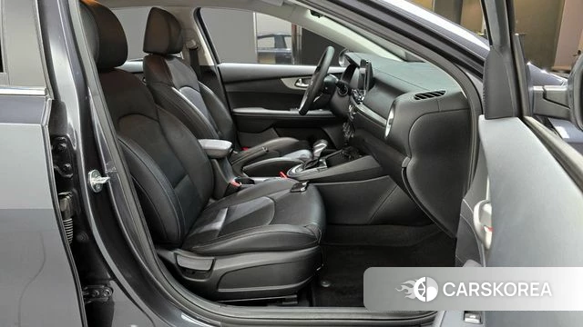 Kia Come New K3 id 3880172 из Кореи 20