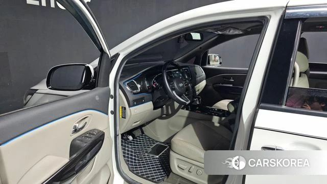 Kia The New Carnival id 4305210 из Кореи 20