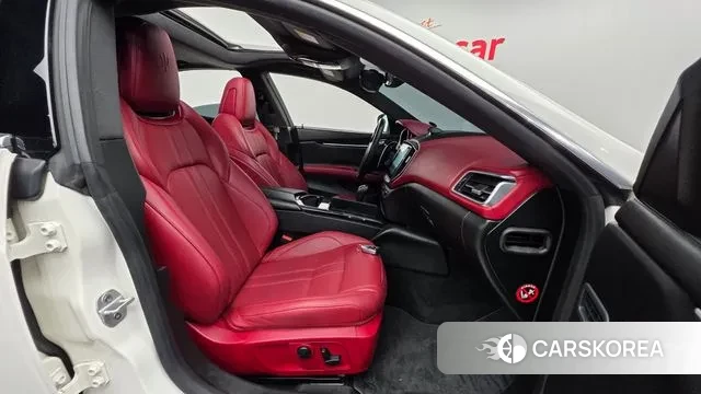 Maserati Ghibli id 2995506 из Кореи 20