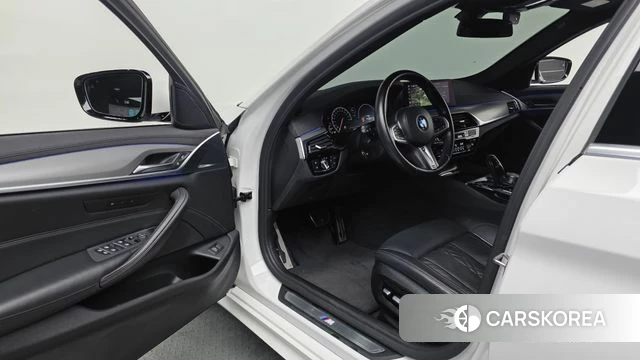 BMW 5 Series (G30) id 4581675 из Кореи 20