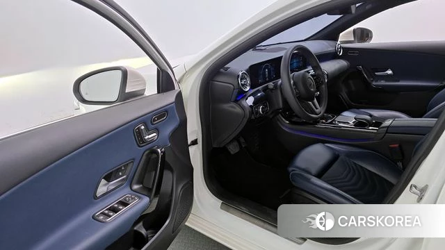 Mercedes-Benz A-Class W177 id 3860956 из Кореи 20