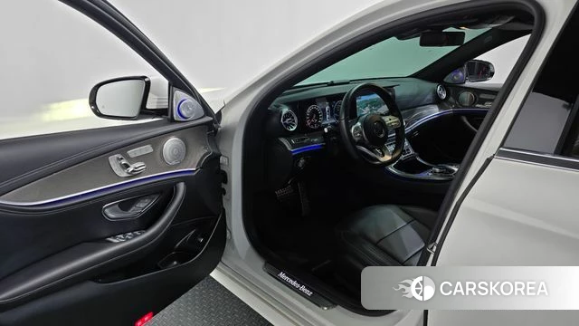 Mercedes-Benz E-Class W213 id 4525465 из Кореи 35