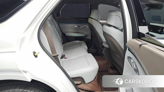 Genesis GV70 id 4777985 из Кореи 32
