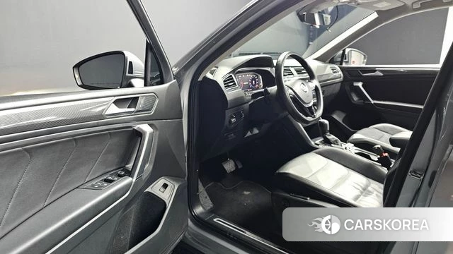 Volkswagen Tiguan Allspace id 4556963 из Кореи 32