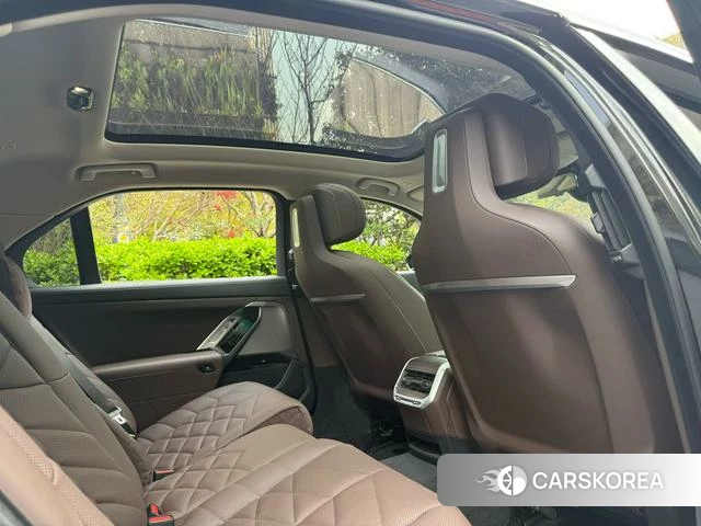 BMW 7 series id 4275342 из Китая 10