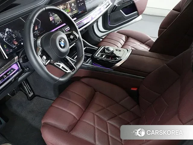 BMW 7 Series (G70) id 3002467 из Кореи 20