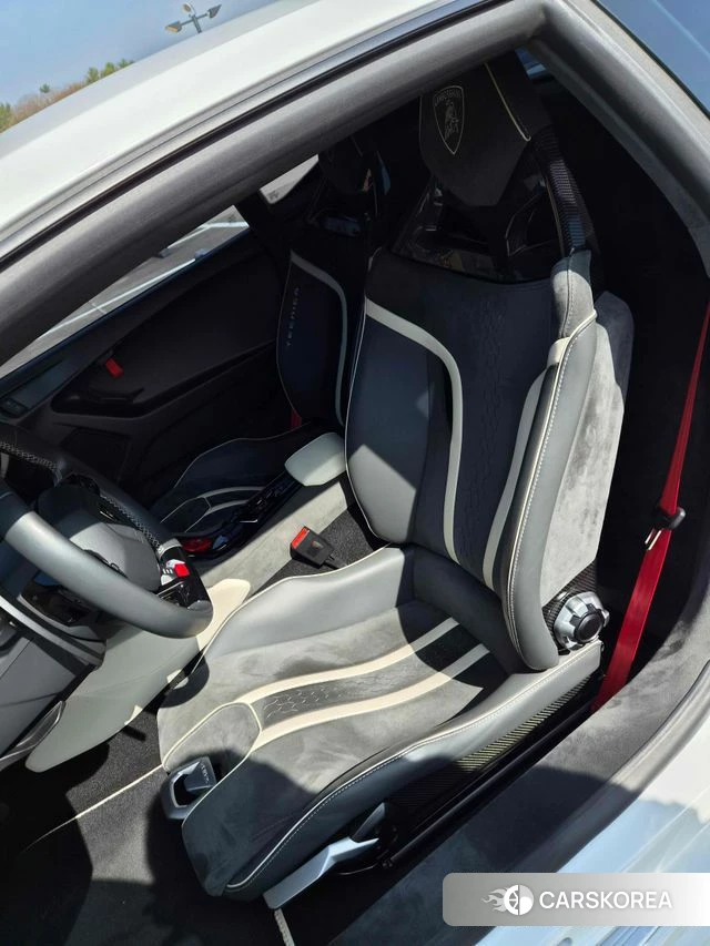 Lamborghini Huracan id 3891451 из Кореи 17