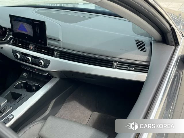 Audi A4L id 4275631 из Китая 19