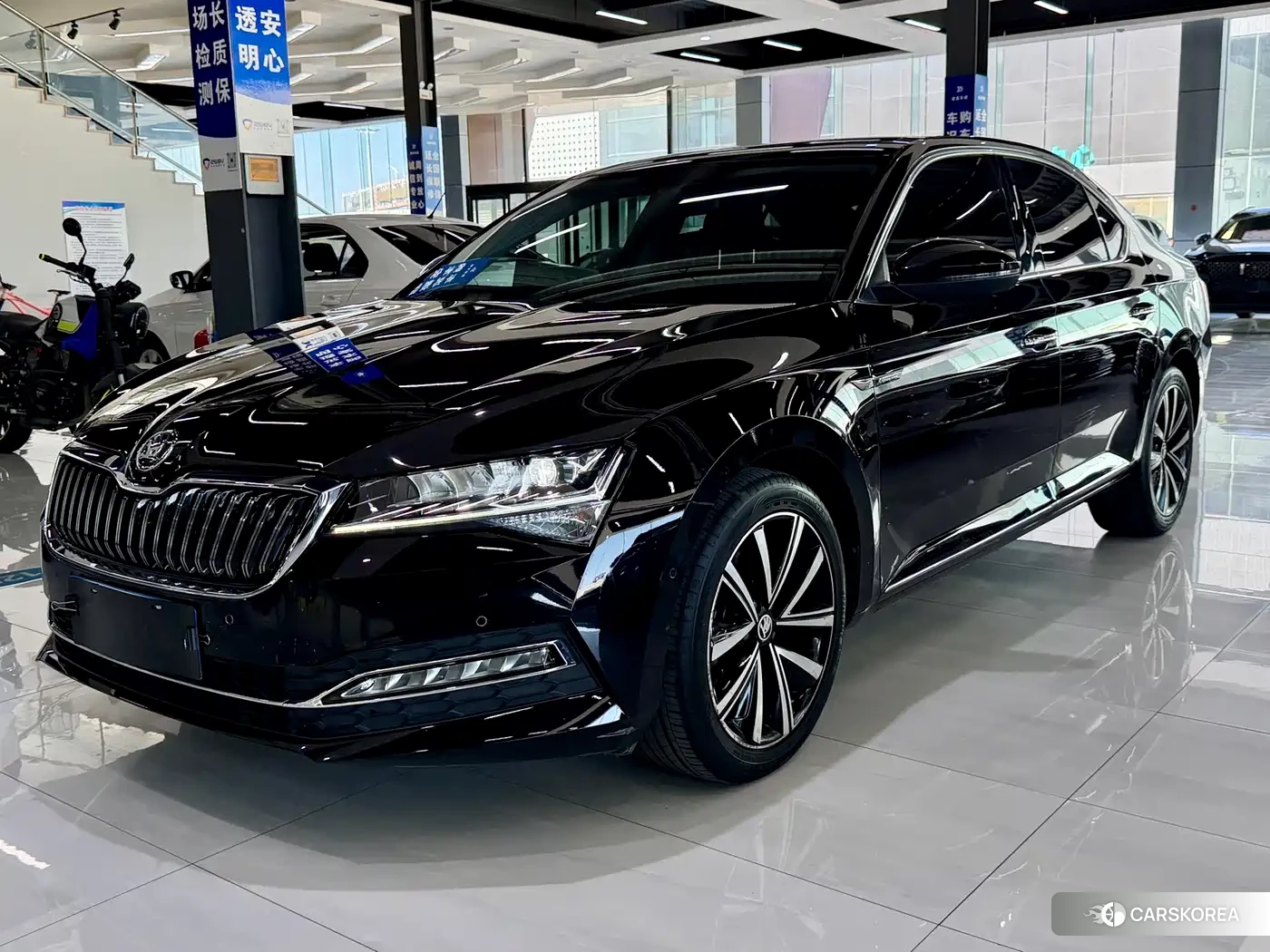 Skoda Superb id 4589283 из Китая 15
