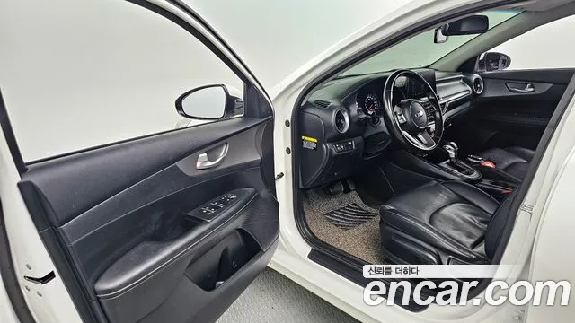 Kia Come New K3 id 2522458 из Кореи 20