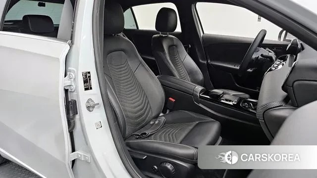 Mercedes-Benz A-Class W177 id 3766175 из Кореи 20