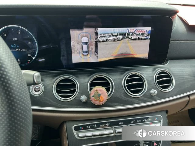 Mercedes-Benz E-class id 4209109 из Китая 21