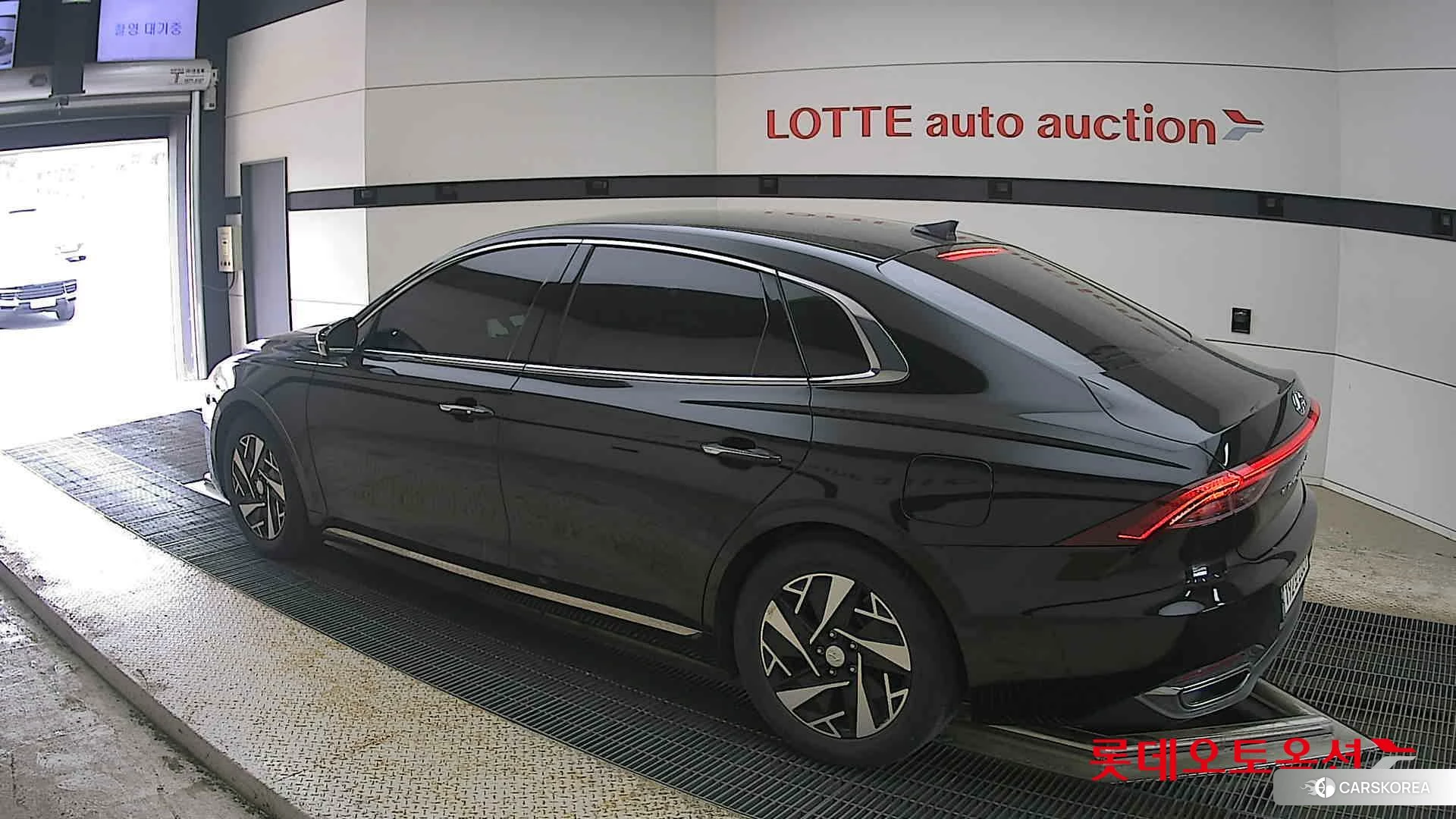 Hyundai Grandeur Hybrid id 4289364 из Кореи 36